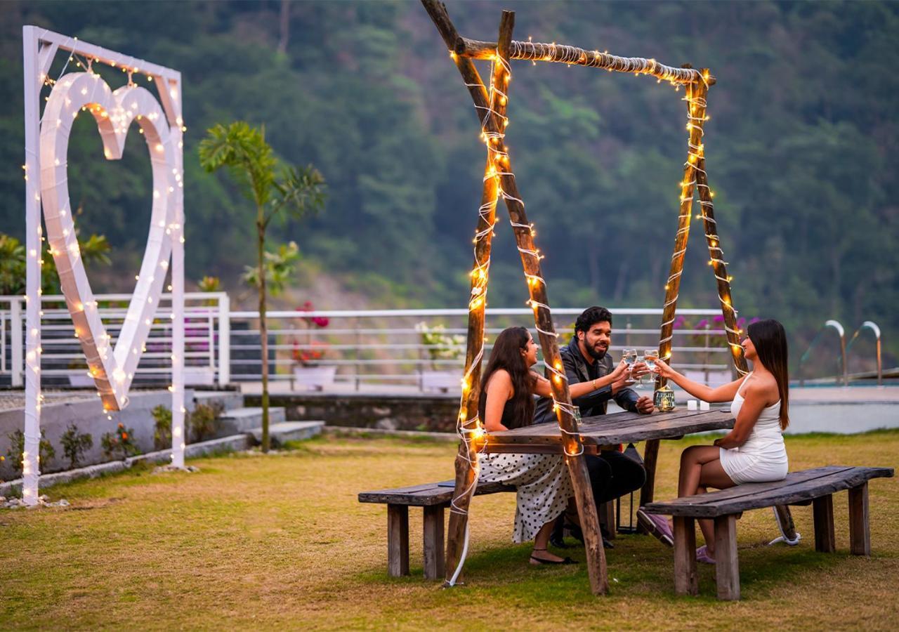 Moustache Rishikesh Riverside Resort 外观 照片